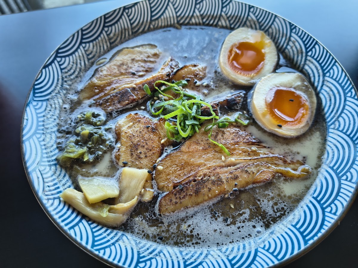 Sesame Sushi & Asian Fusion Photos 2